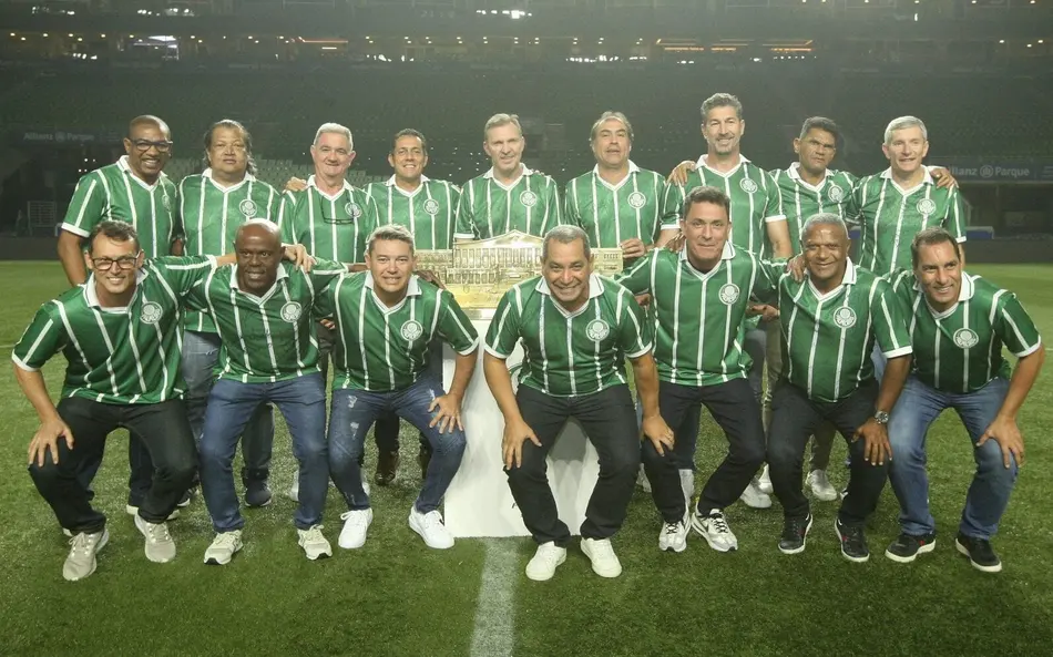 Jogadores do Palmeiras campeão de 1993 reunidos nos dias de hoje